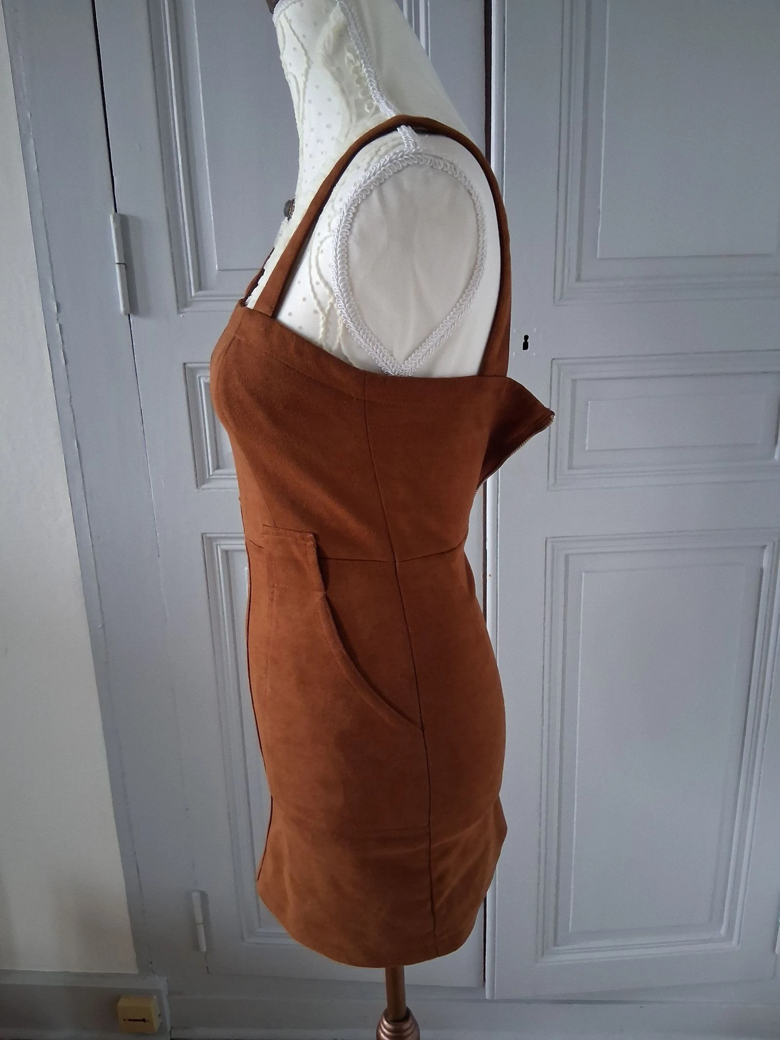 Vestido tipo chasuble en ante marrón - Jennyfer - XXS – photo 4
